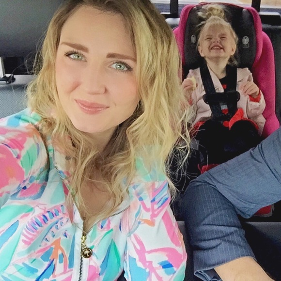 *Lilly Pulitzer* popover 💖 - Picture 2 of 2